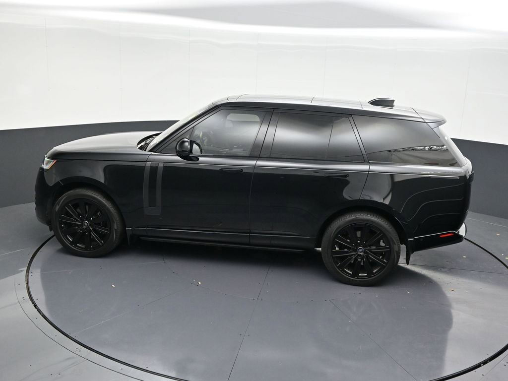 Used 2023 Land Rover Range Rover SE image 14