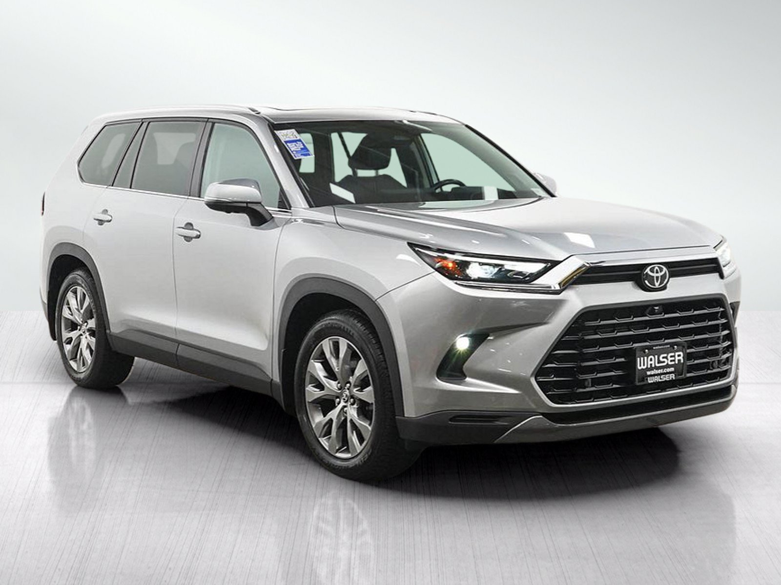 Used 2024 Toyota Grand Highlander AWD Hybrid image 7