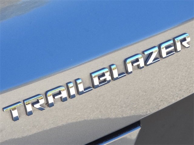 Used 2022 Chevrolet TrailBlazer LT w/ Confidence II Package image 11