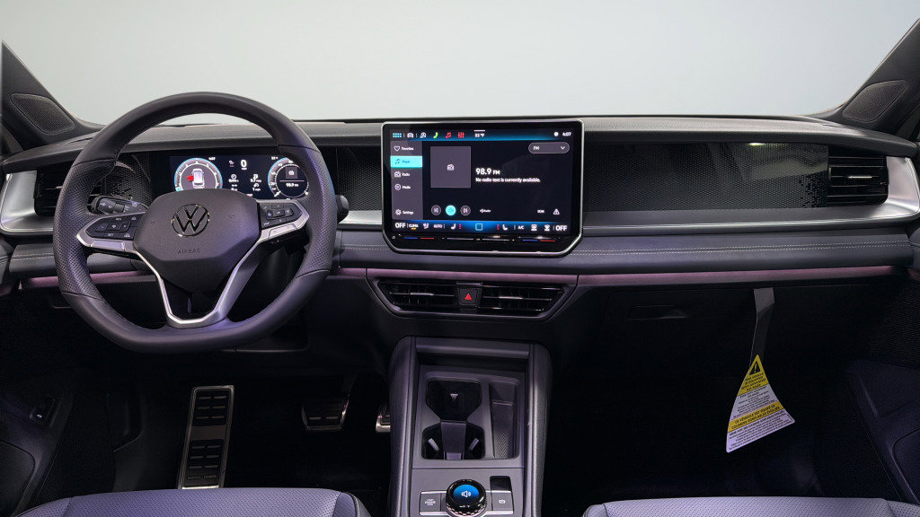 New 2026 Volkswagen Tiguan SE R-Line AWD/4WD image 28