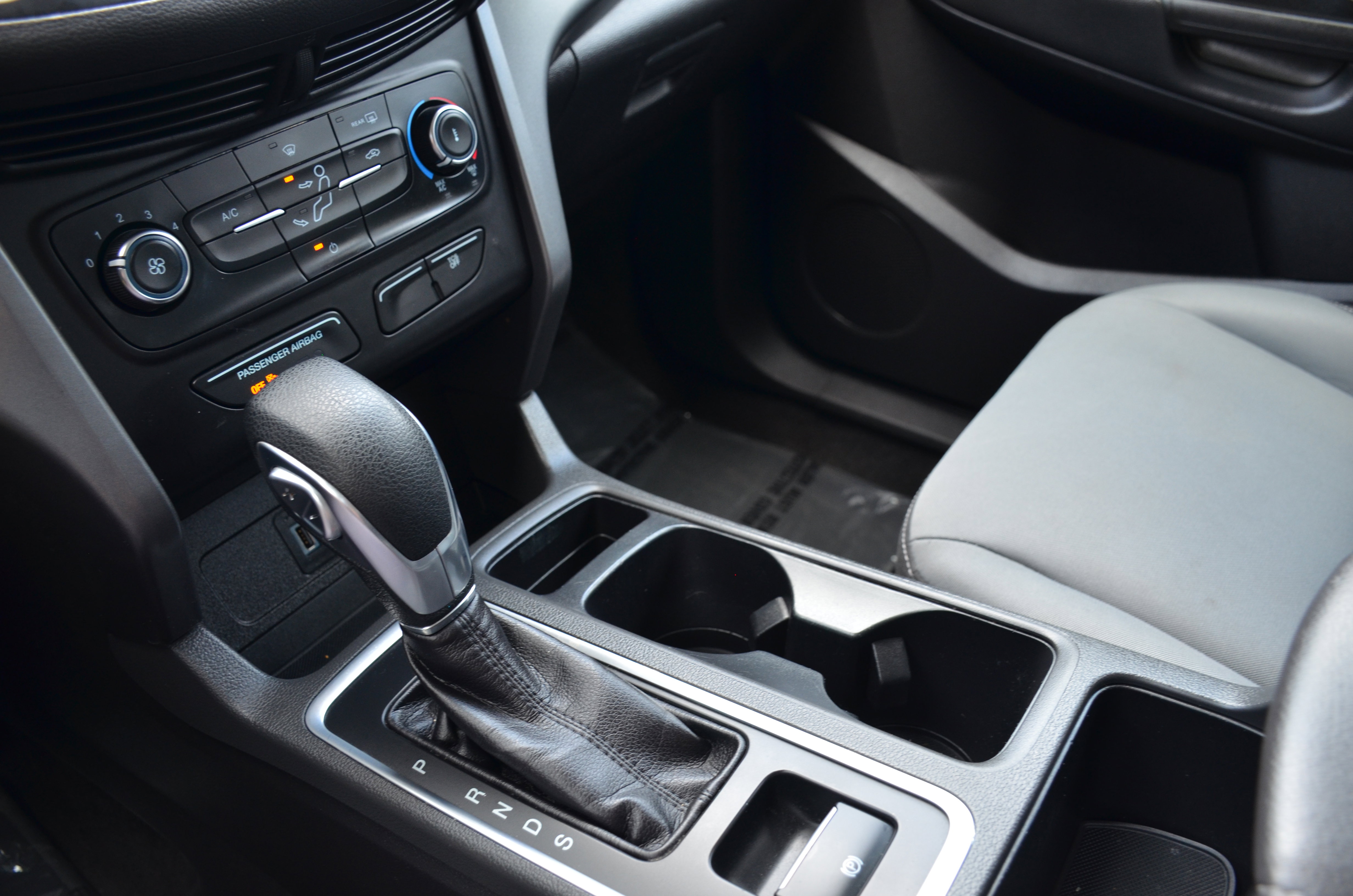 Used 2018 Ford Escape S image 13
