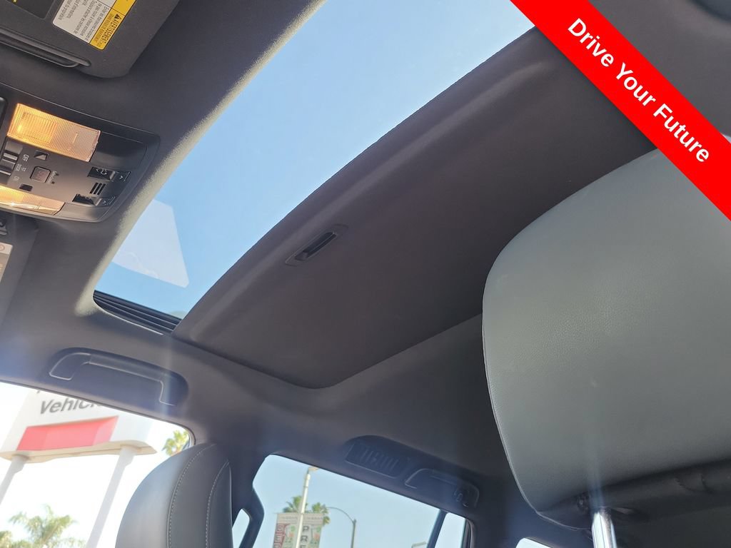 Used 2021 Lexus GX 460 Premium w/ Premium Package AWD/4WD image 19