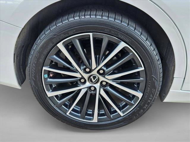 Used 2023 Lexus ES 250 w/ Premium Package AWD/4WD image 20