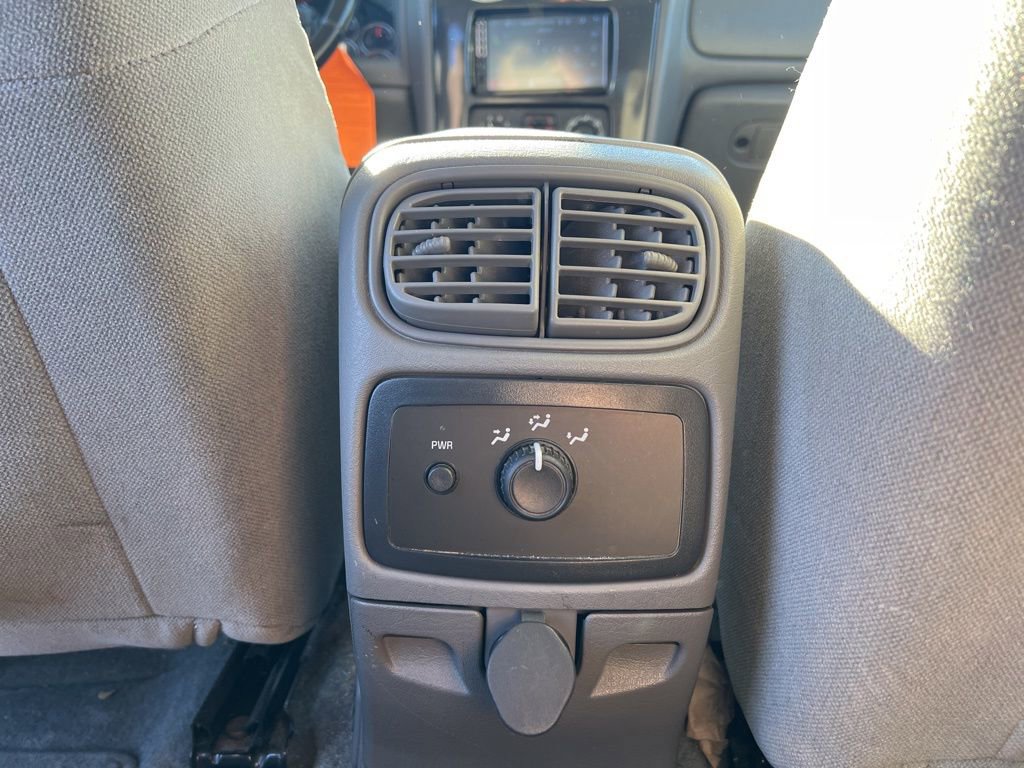 Used 2005 GMC Envoy SLE image 22