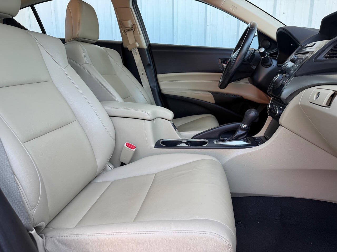 Used 2017 Acura ILX FWD image 14