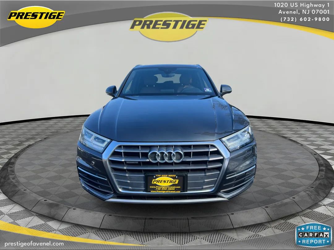Used 2019 Audi Q5 2.0T Premium Plus w/ Premium Plus Package AWD/4WD image 2