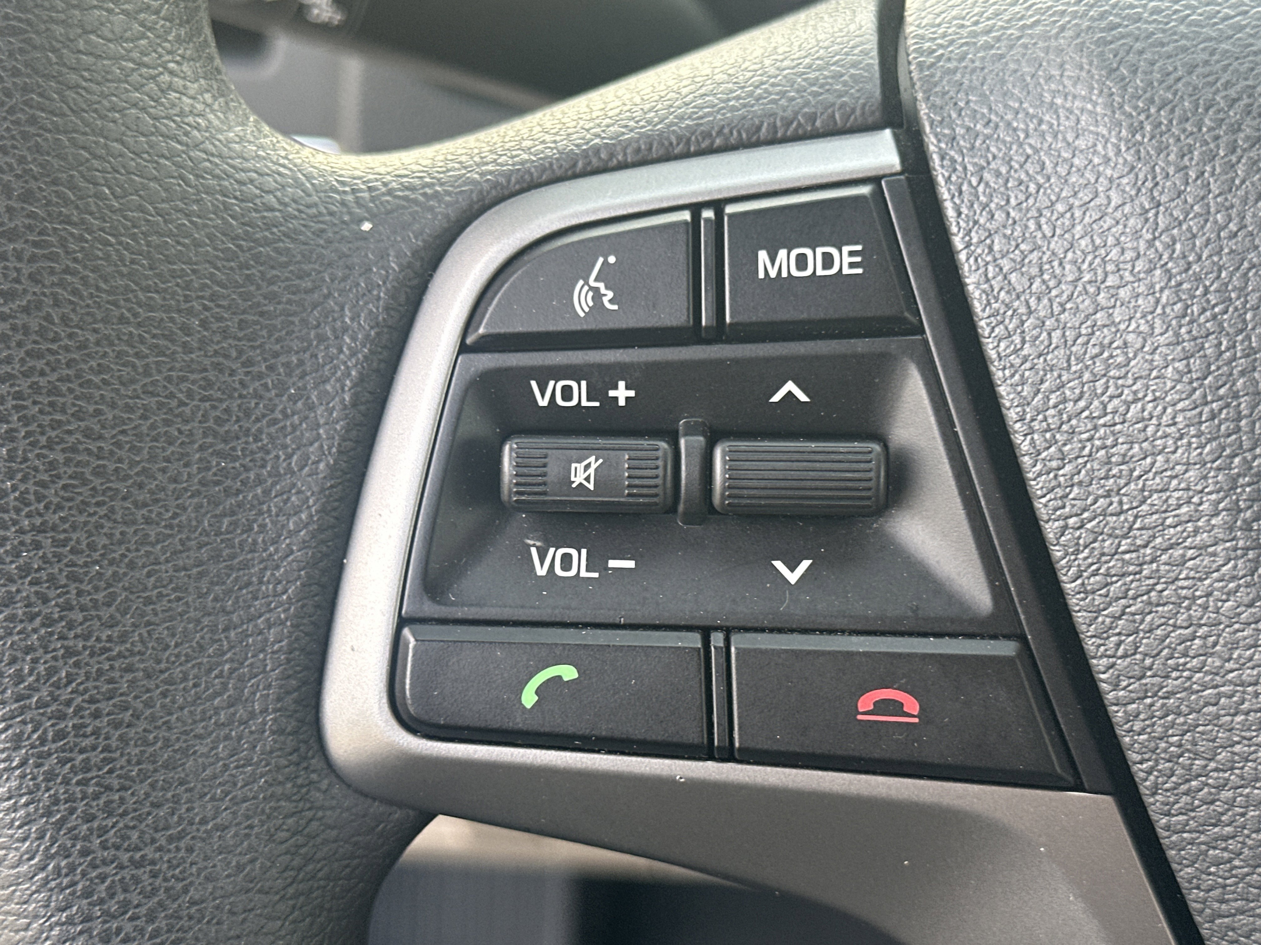 Used 2018 Hyundai Elantra SEL w/ Cargo Package image 24