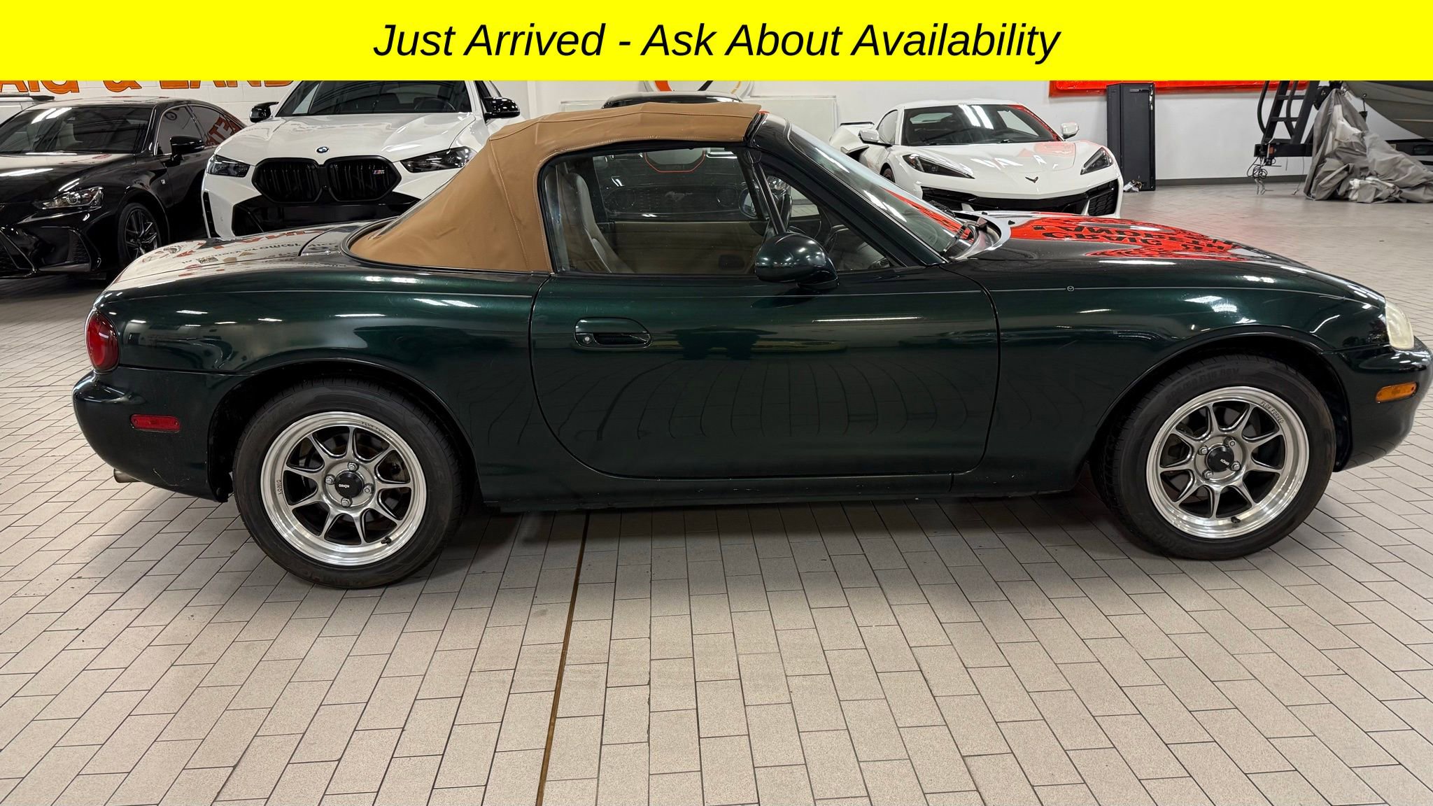 Used 1999 MAZDA MX-5 Miata image 1