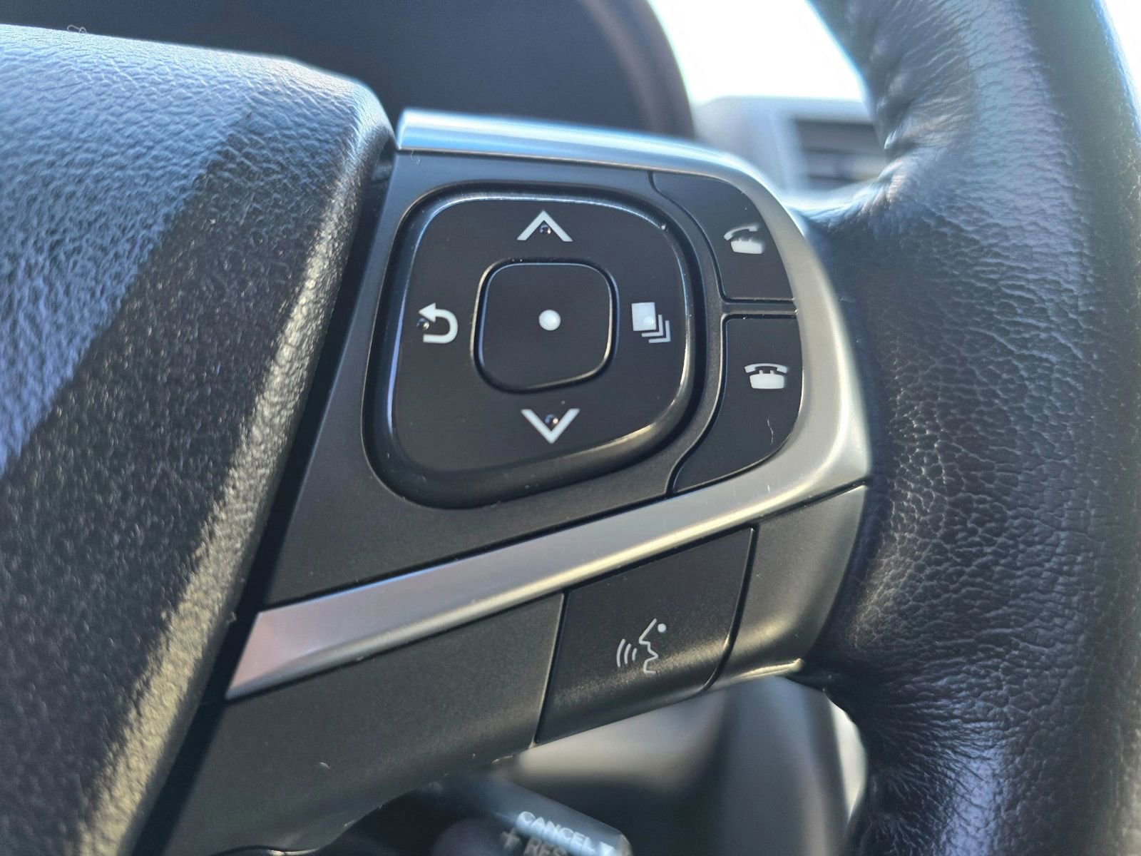 Used 2016 Toyota Camry XLE FWD image 23