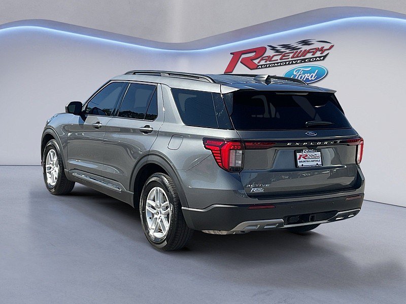 Used 2025 Ford Explorer ST AWD/4WD image 26