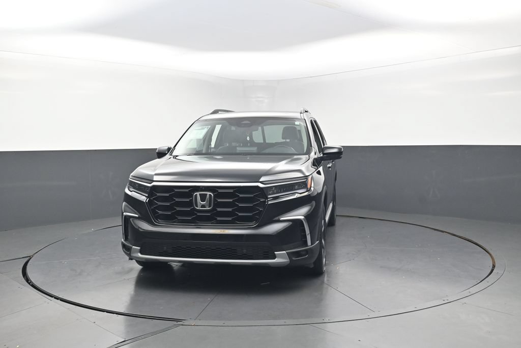Used 2023 Honda Pilot Elite image 4