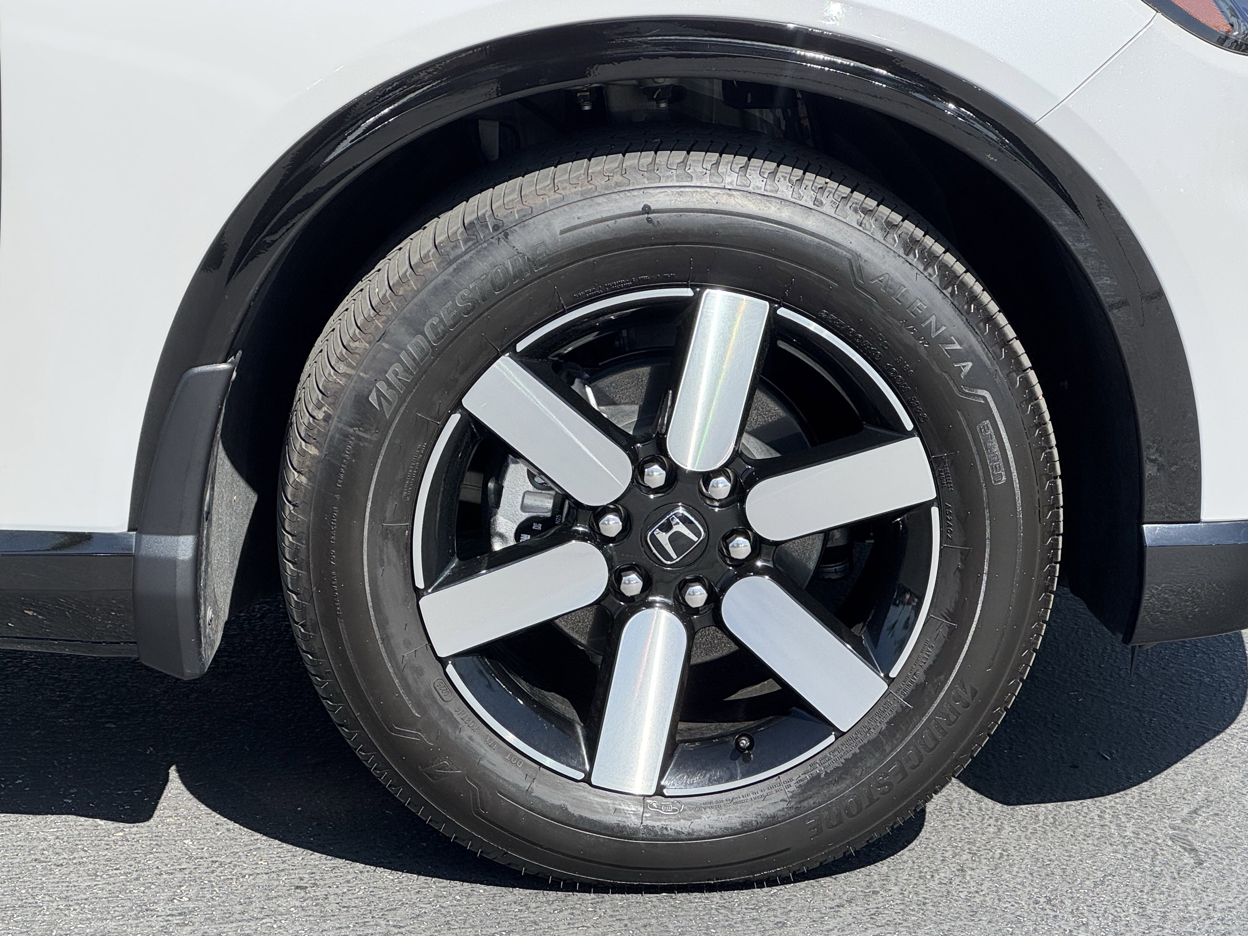 Used 2025 Honda Prologue Touring image 12