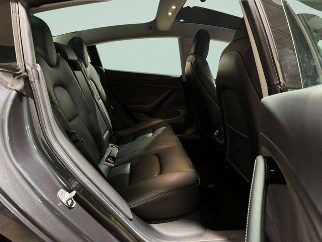 Used 2019 Tesla Model 3 image 22