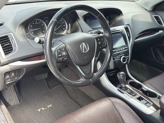 Used 2017 Acura TLX w/ Technology Package FWD image 16