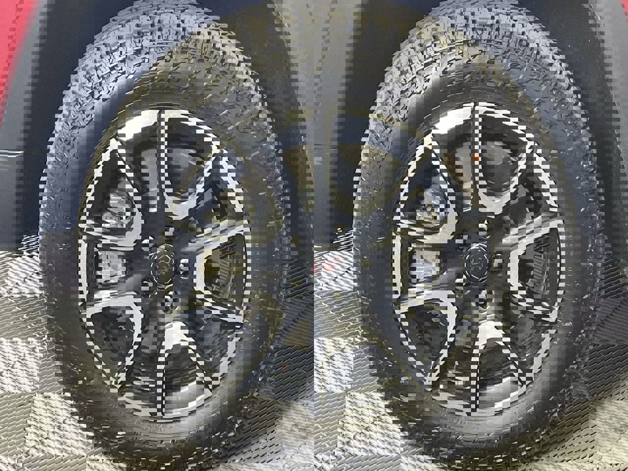 Used 2025 Jeep Compass Trailhawk image 9