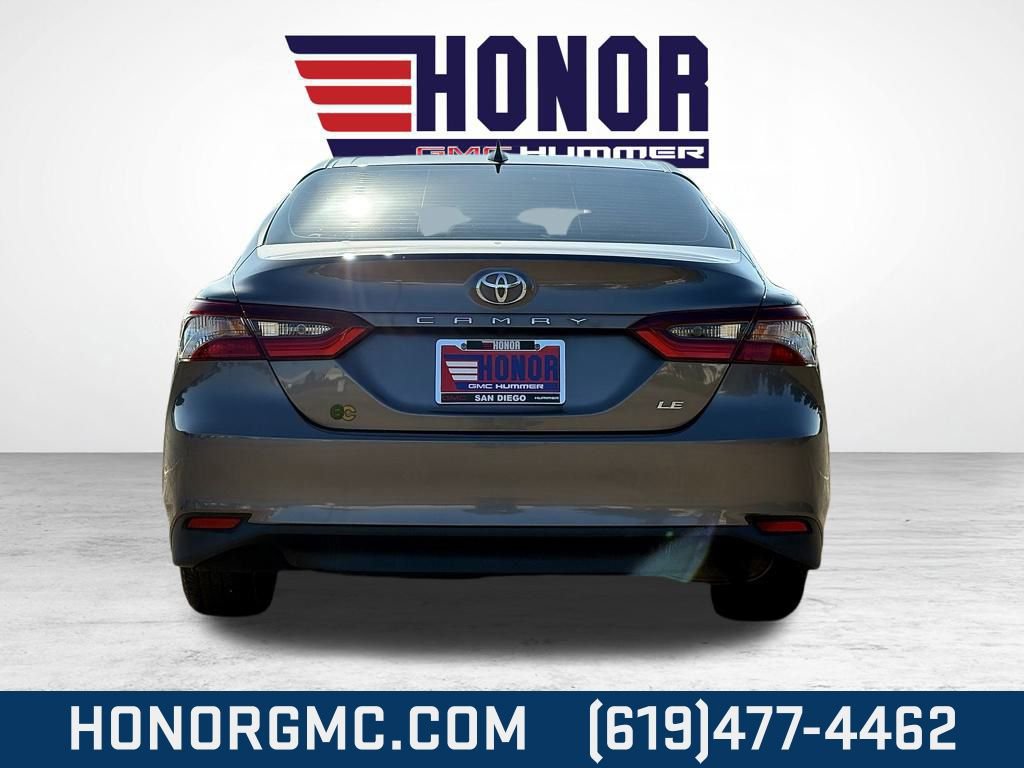 Used 2024 Toyota Camry LE image 4