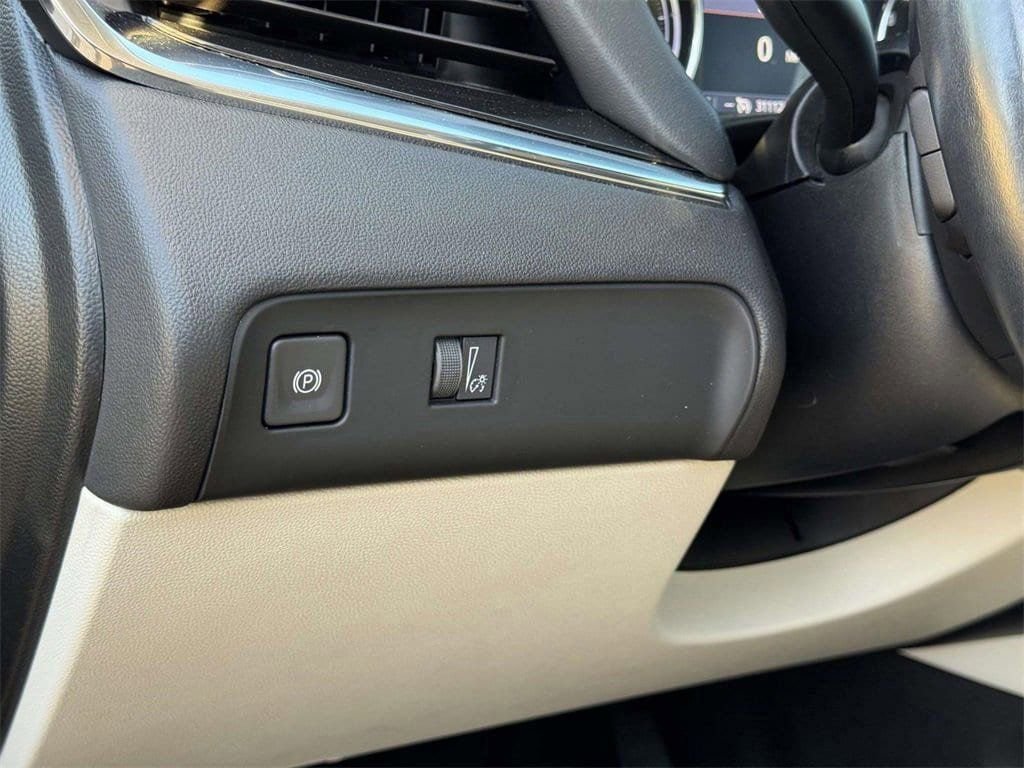 Used 2023 Buick Enclave Essence w/ Experience Buick Package image 9