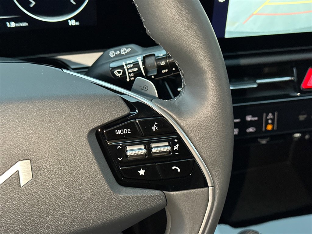 New 2025 Kia Niro Wind image 25