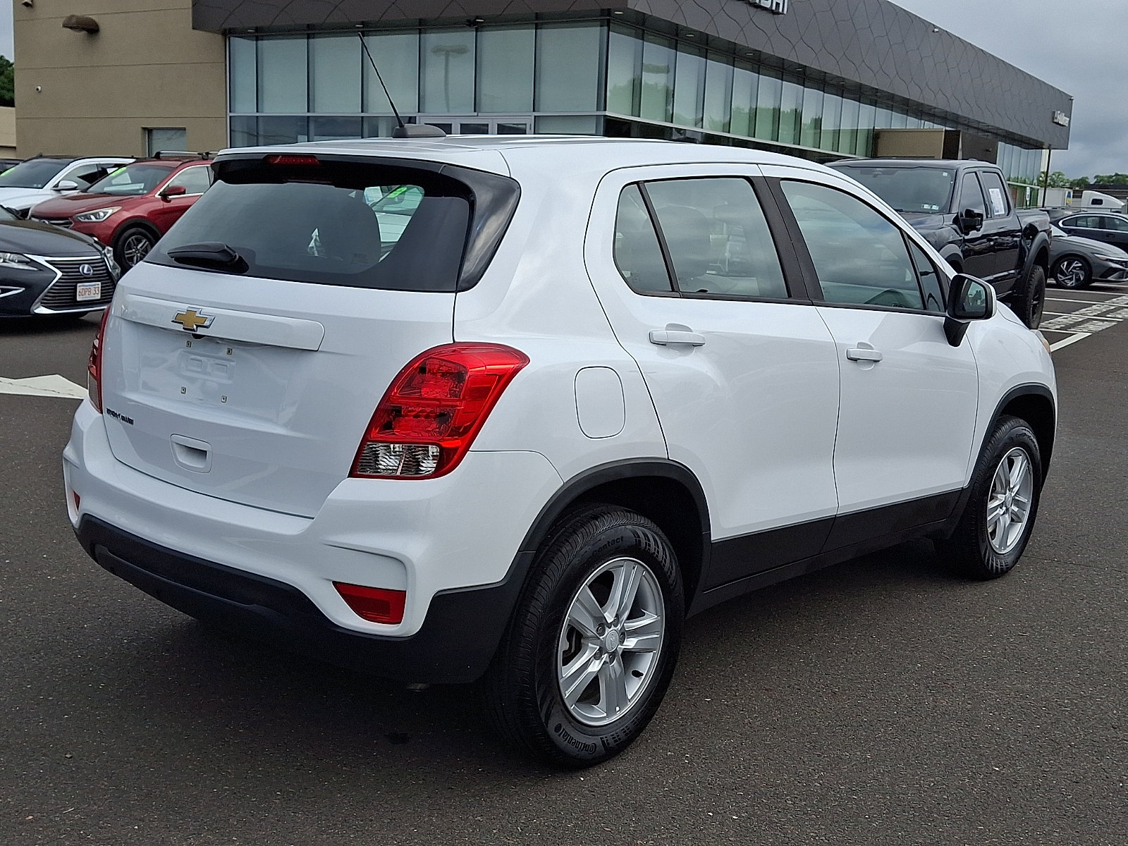 Used 2018 Chevrolet Trax LS AWD/4WD image 6