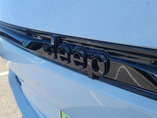 New 2025 Jeep Grand Cherokee Altitude image 6