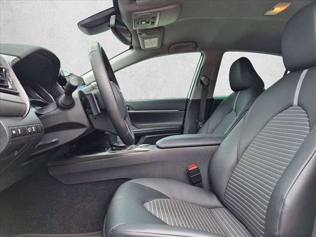 Used 2023 Toyota Camry SE w/ Convenience Package FWD image 15