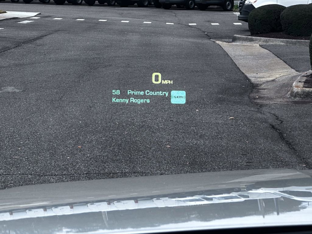 Used 2020 Cadillac Escalade Luxury image 25