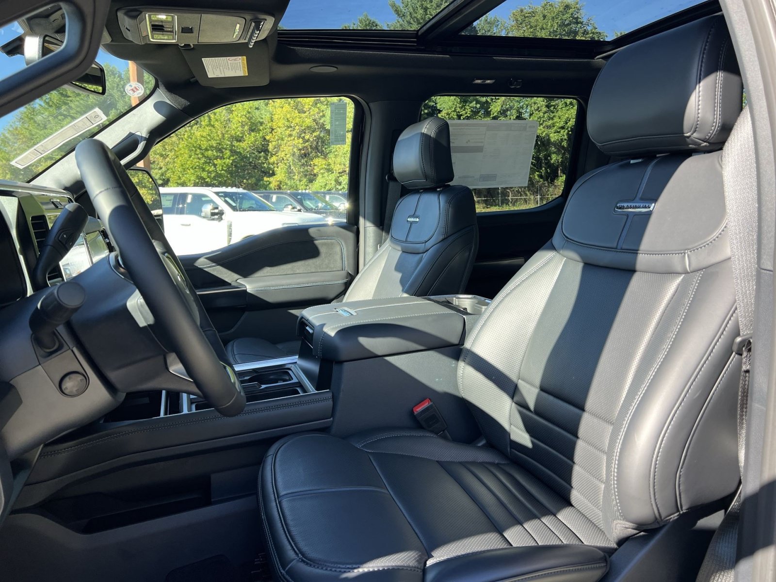 New 2027 Ford F250 Platinum w/ Tremor Off-Road Package AWD/4WD image 13