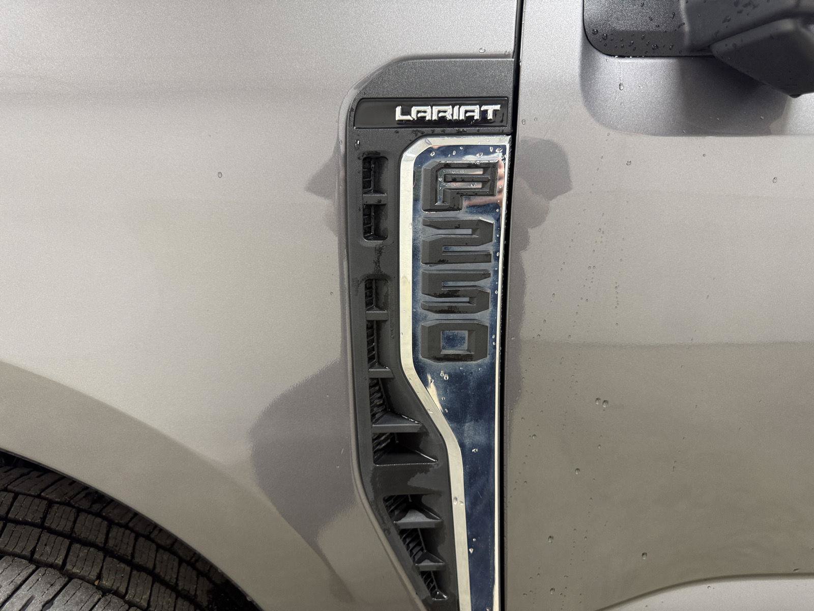 Used 2023 Ford F250 Lariat w/ Lariat Ultimate Package AWD/4WD image 37