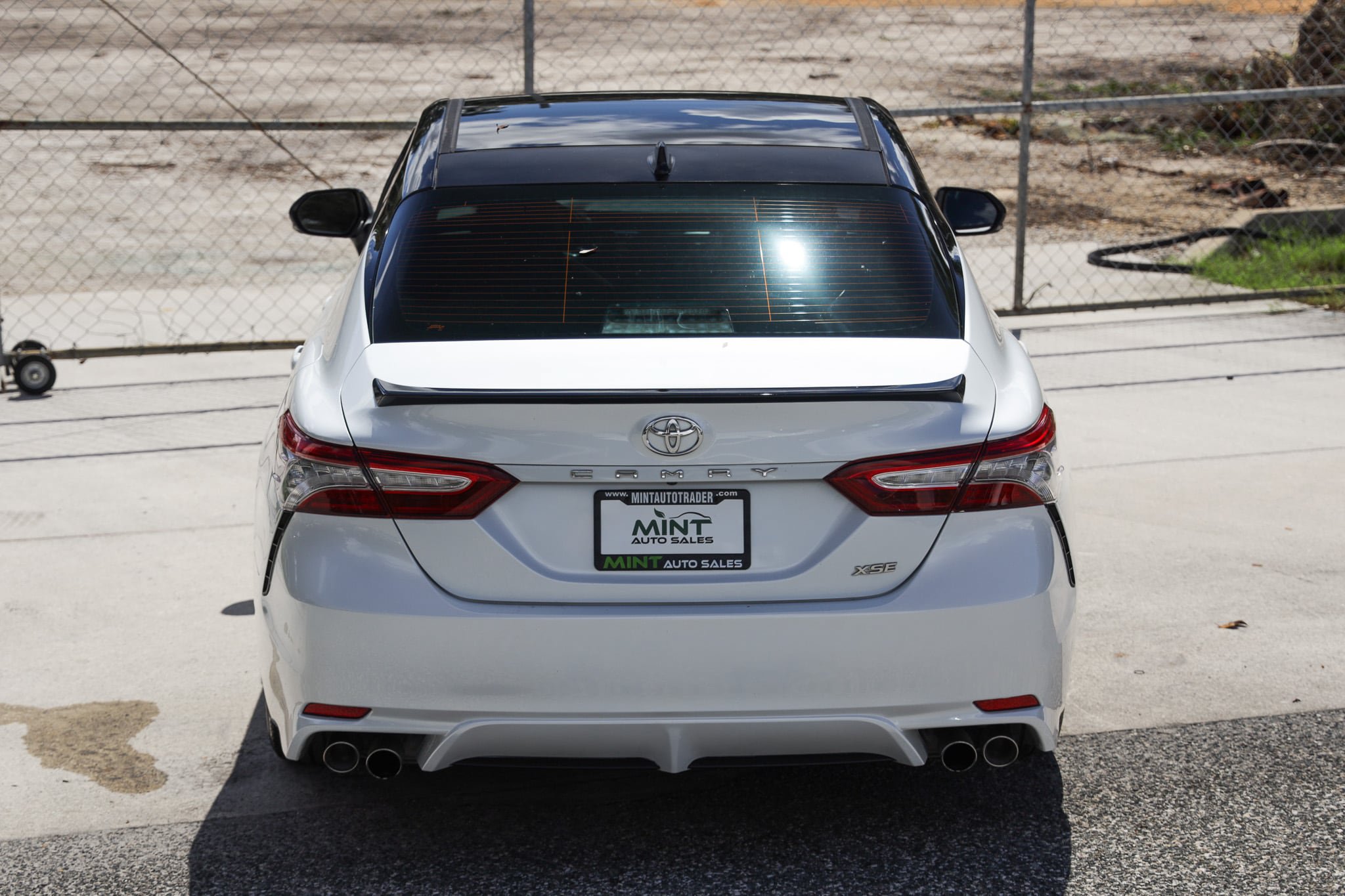 Used 2019 Toyota Camry XSE FWD image 12