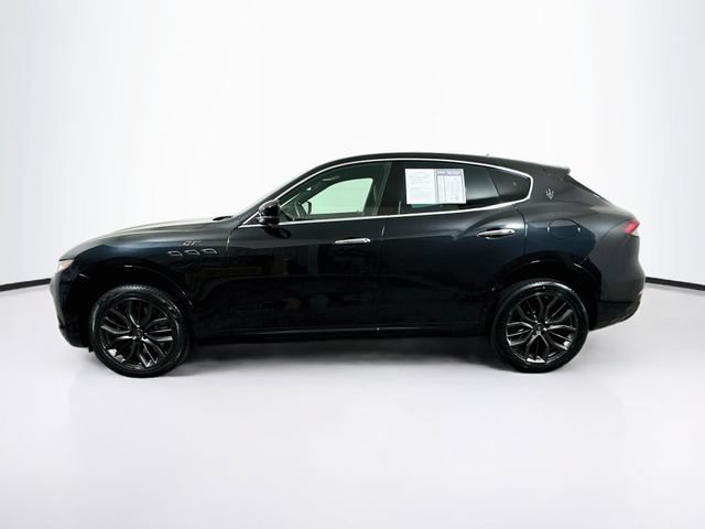 Used 2024 Maserati Levante GT Ultima AWD/4WD image 5