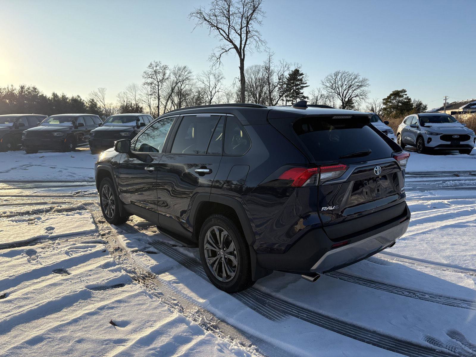 Used 2024 Toyota RAV4 Limited image 25