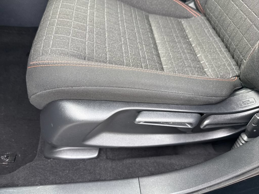 Certified 2025 Honda HR-V Sport image 11