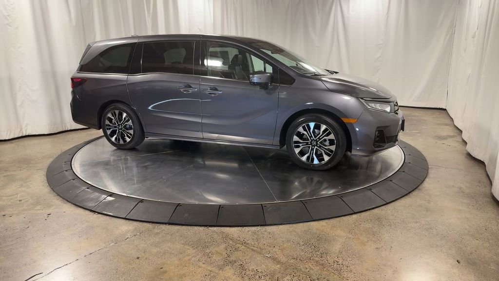 New 2026 Honda Odyssey Elite image 2