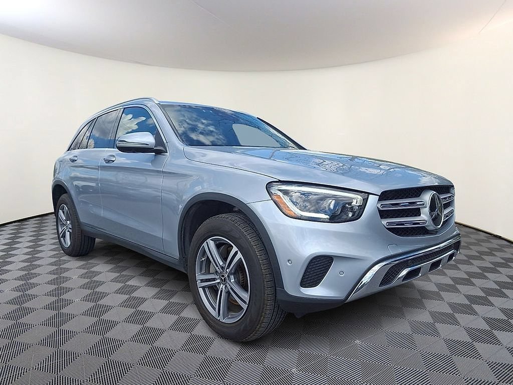 Used 2022 Mercedes-Benz GLC 300 4MATIC image 1