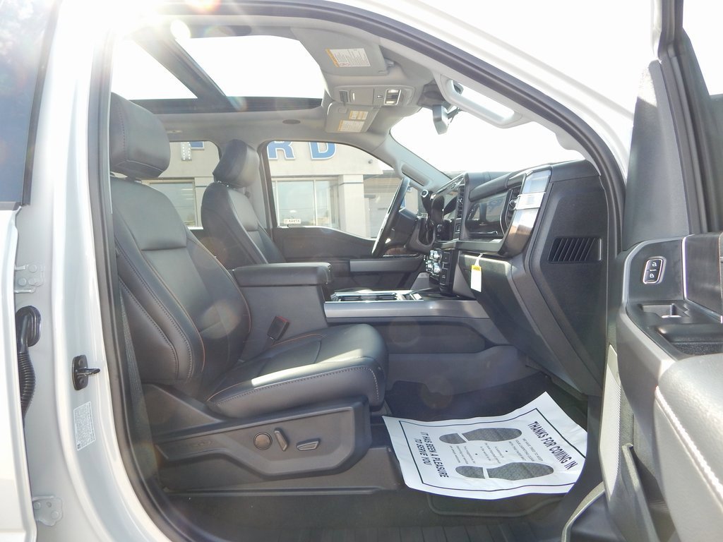 New 2025 Ford F250 Lariat w/ Lariat Ultimate Package image 15