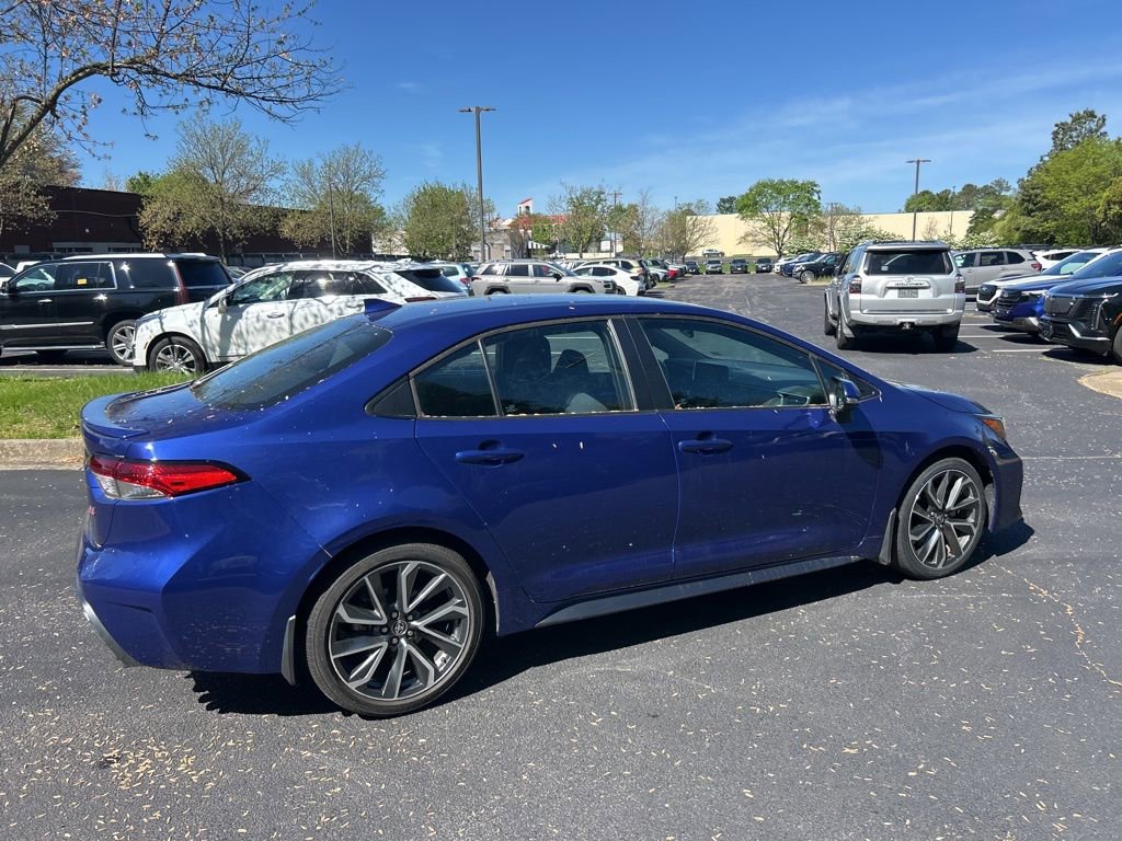 Used 2022 Toyota Corolla SE image 3