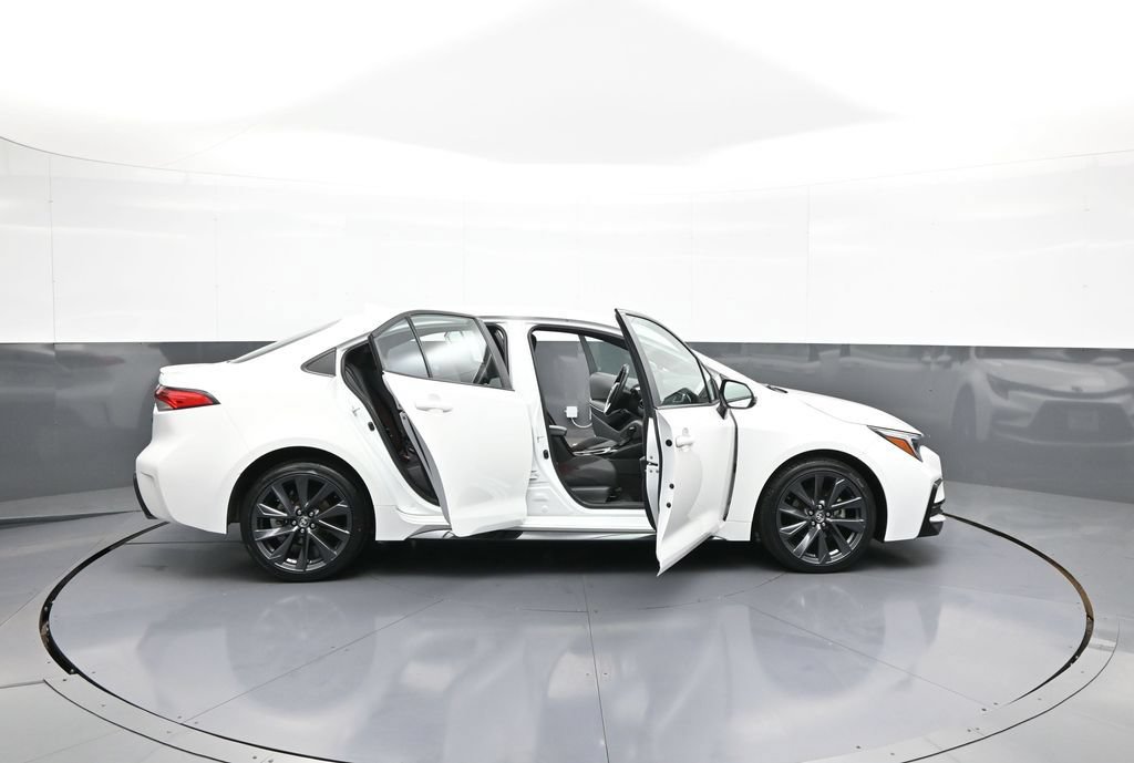Certified 2023 Toyota Corolla SE w/ Carpet Mat Package (TMS) FWD image 40