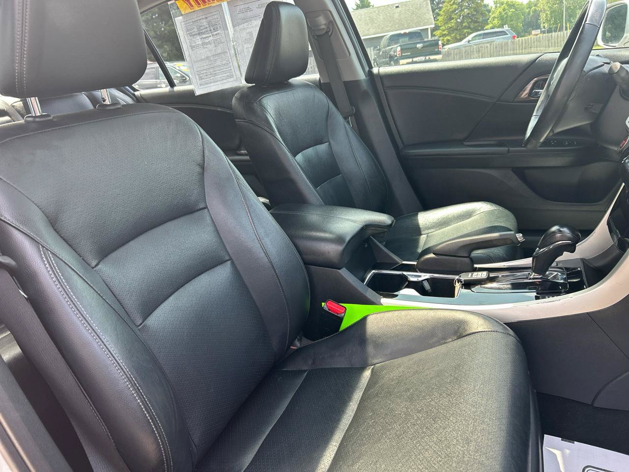 Used 2016 Honda Accord Touring image 29