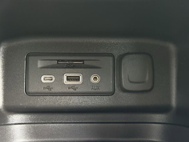 Used 2022 Chevrolet Equinox LT FWD image 21