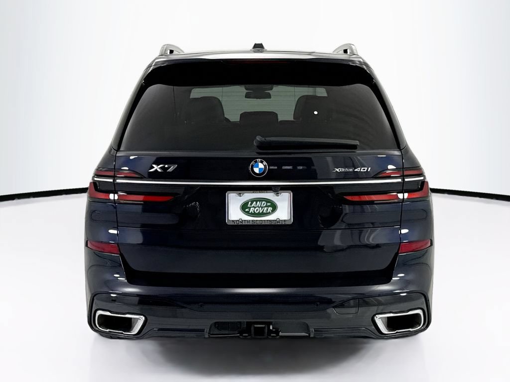 Used 2024 BMW X7 xDrive40i w/ M Sport Package AWD/4WD image 6