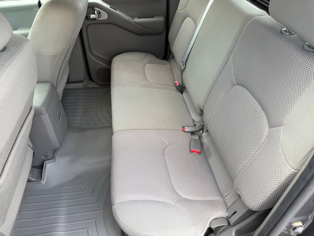 Used 2020 Nissan Frontier SV RWD image 32