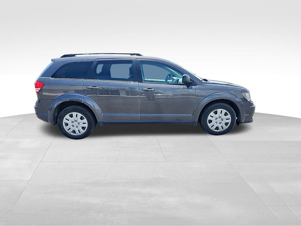 Used 2019 Dodge Journey SE image 11