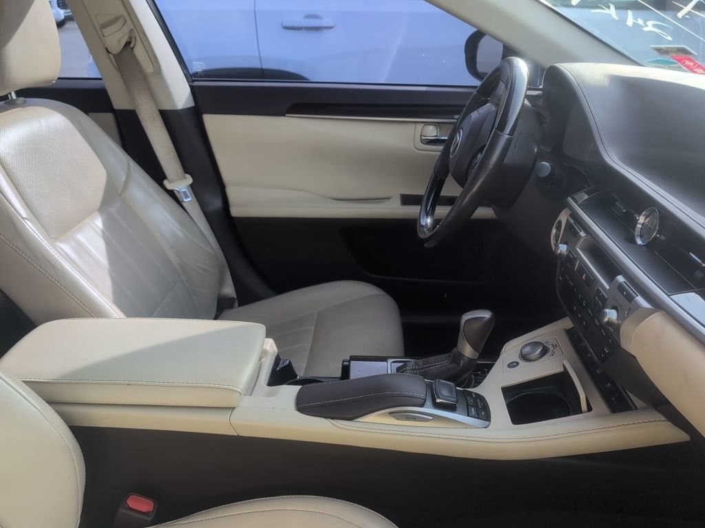 Used 2018 Lexus ES 350 w/ Luxury Package w/Wood Trim image 2