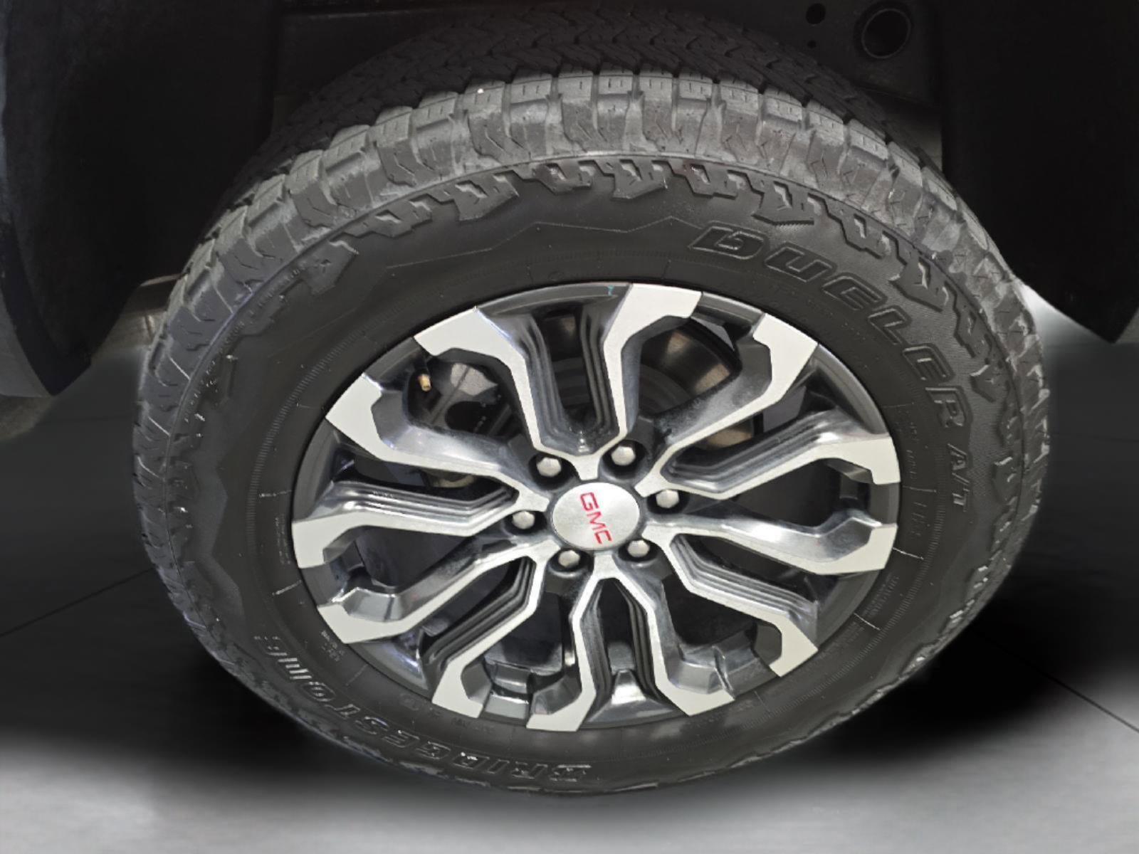 Used 2024 GMC Canyon Denali AWD/4WD image 24