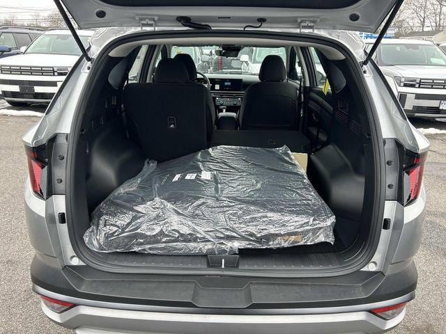New 2026 Hyundai Tucson SE image 4