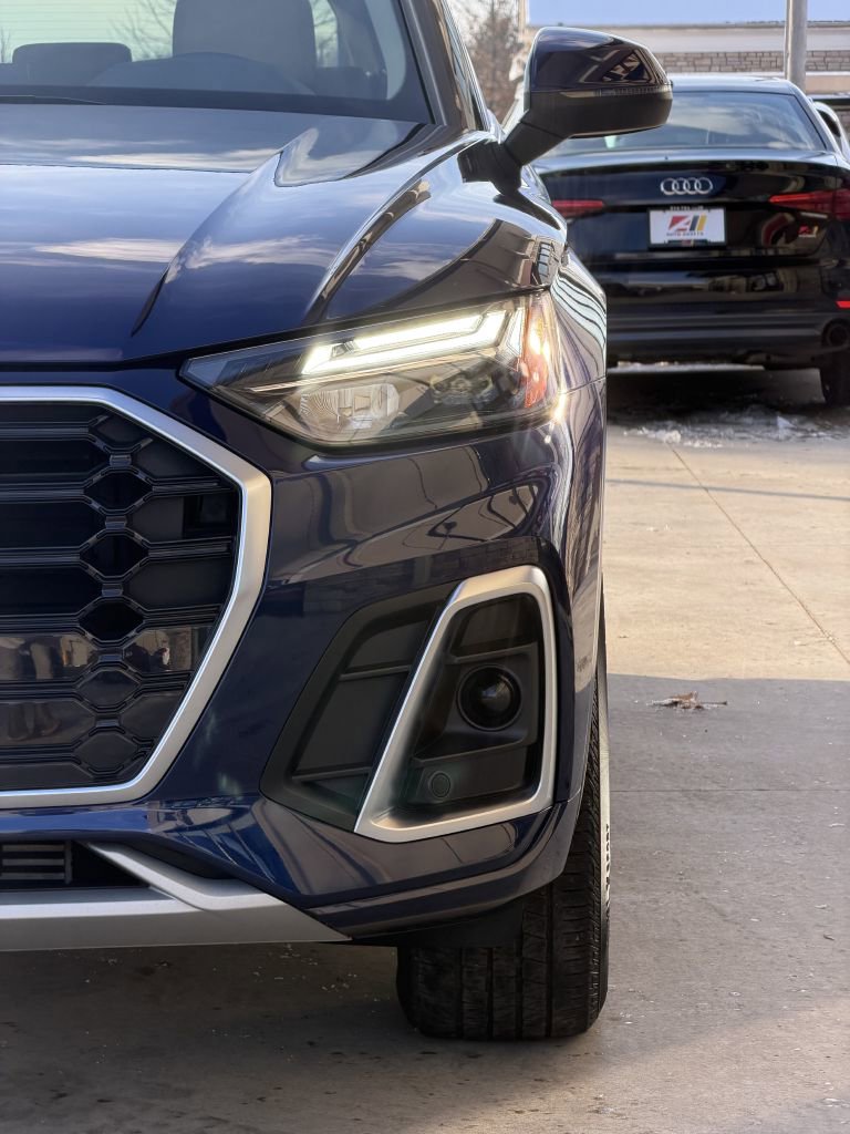 Used 2022 Audi Q5 2.0T Premium w/ Convenience Package image 12