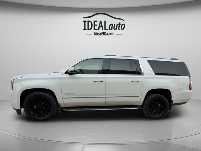 Used 2017 GMC Yukon XL Denali w/ Open Road Package AWD/4WD image 6