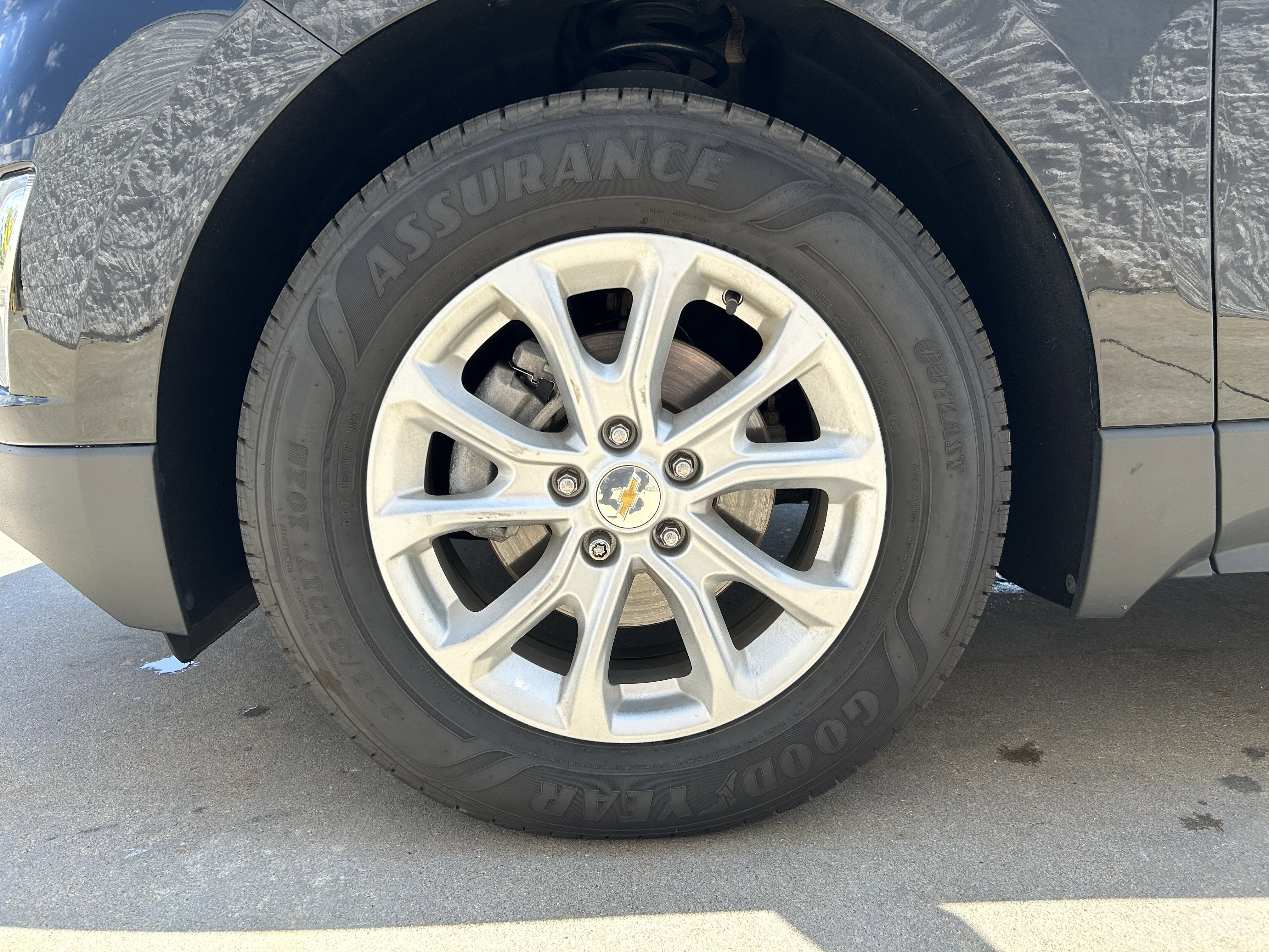 Used 2018 Chevrolet Equinox LT FWD image 11