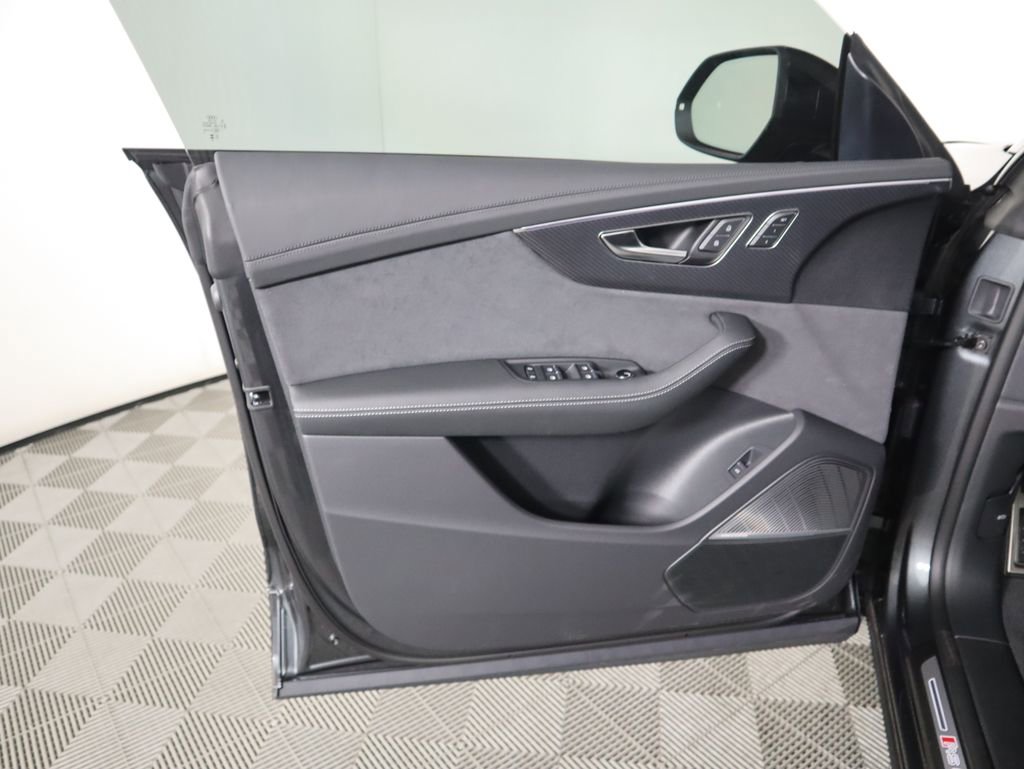 New 2026 Audi RS Q8 performance image 26