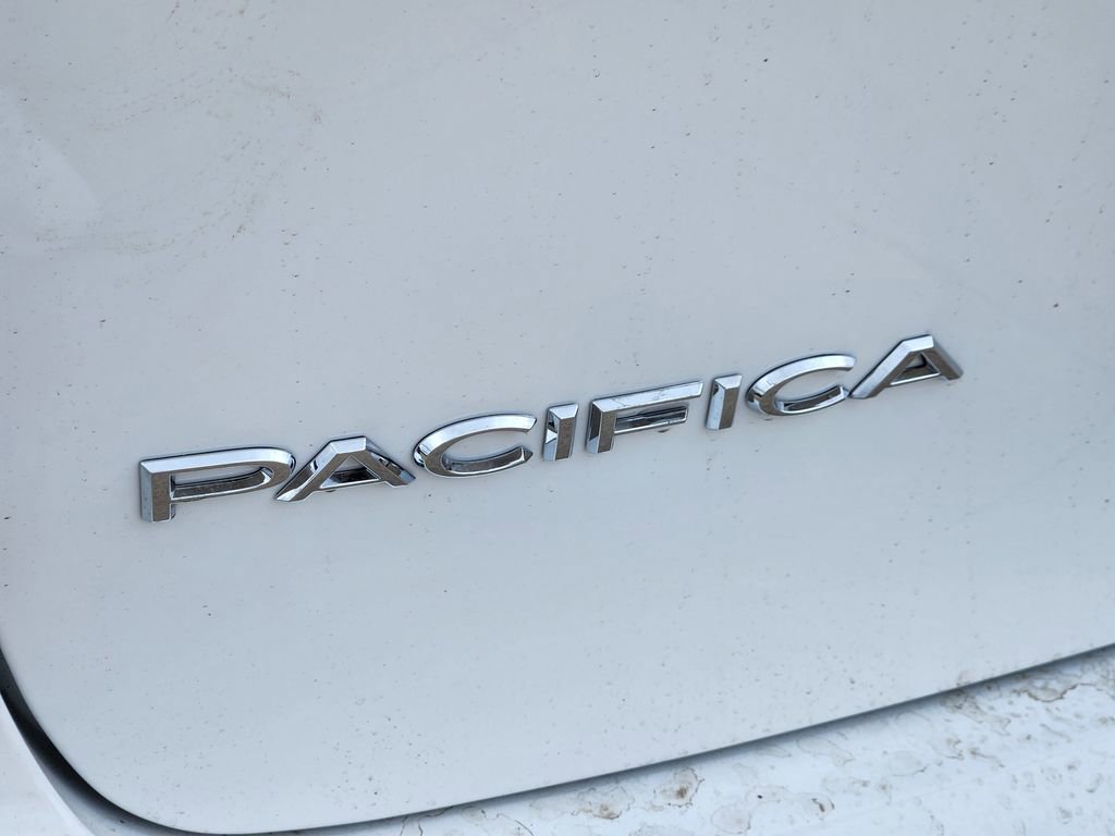 New 2026 Chrysler Pacifica Select image 8